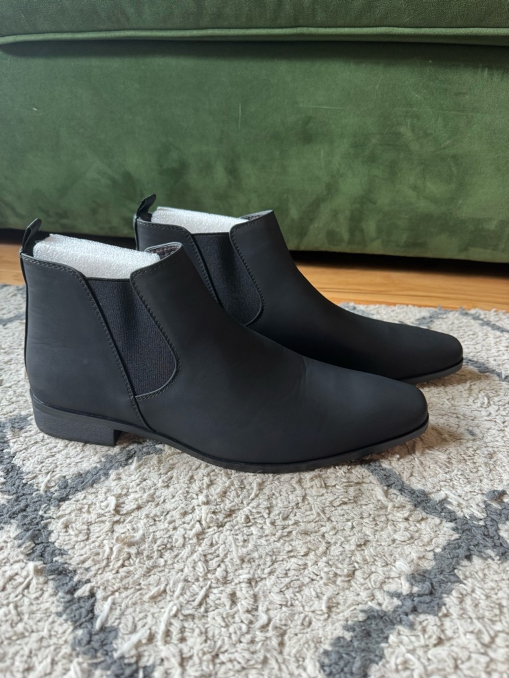 Saint + Vale Stratton Chelsea Boots - Mens